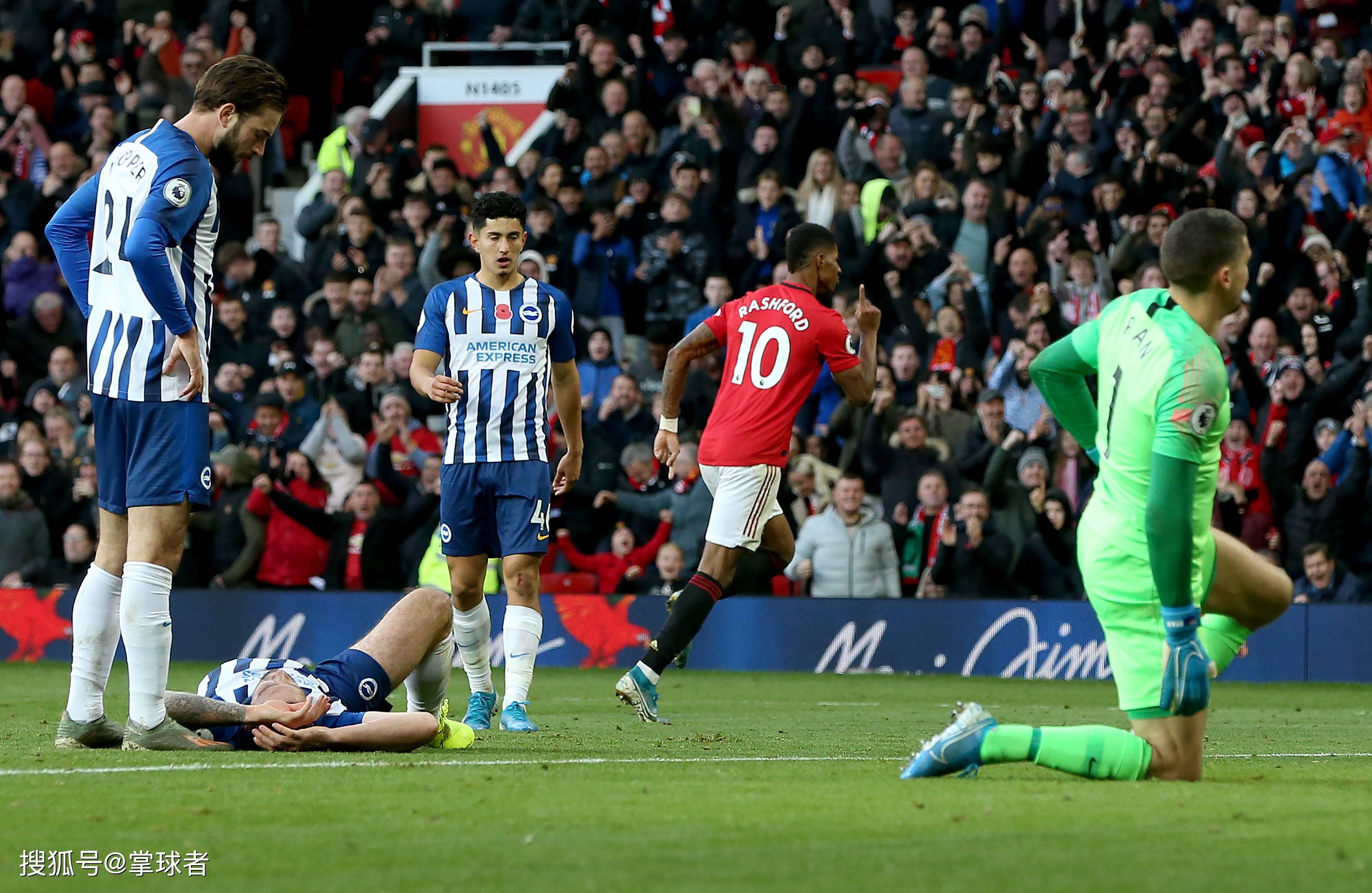 更是他背后 更是他背后